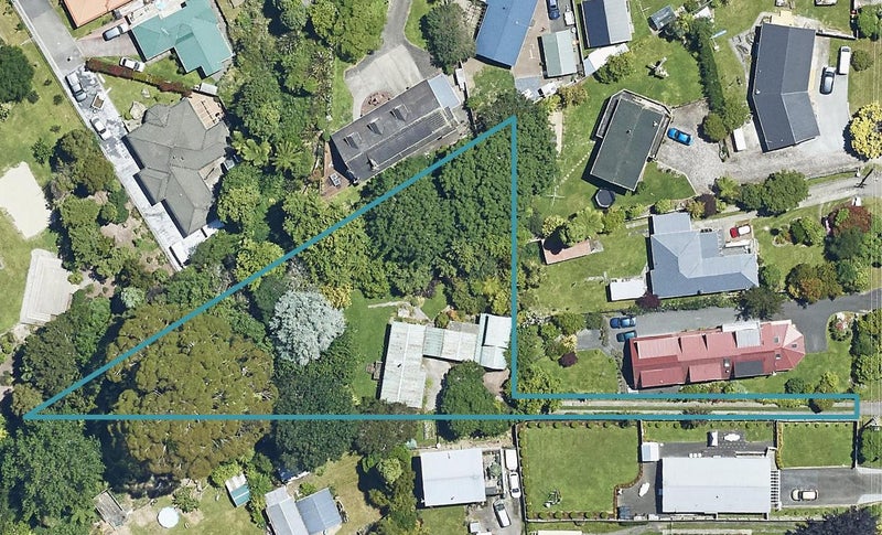 89 Grand Vue Road, Kawaha Point, Rotorua - Carousel 1