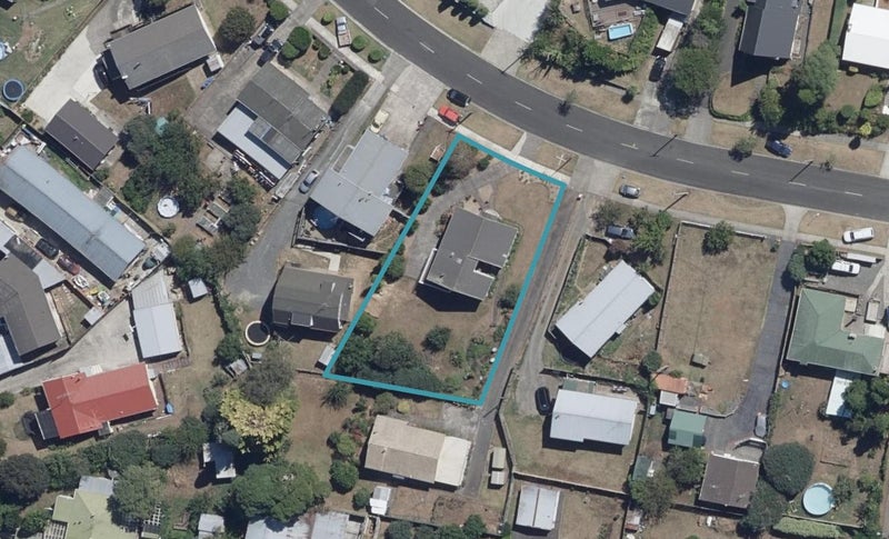 24 McKay Drive, Temple View, Hamilton - Carousel 1