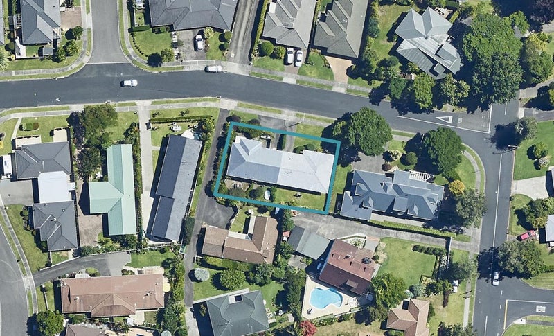 8 Waratah Street, Matua, Tauranga - Carousel 1