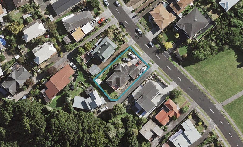 15 Calluna Crescent, Totara Heights, Auckland - Carousel 1