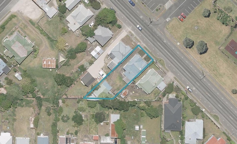 51 Carlton Avenue, Gonville, Whanganui - Carousel 1