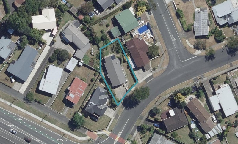 3 Garden Heights Avenue, Glenview, Hamilton - Carousel 1