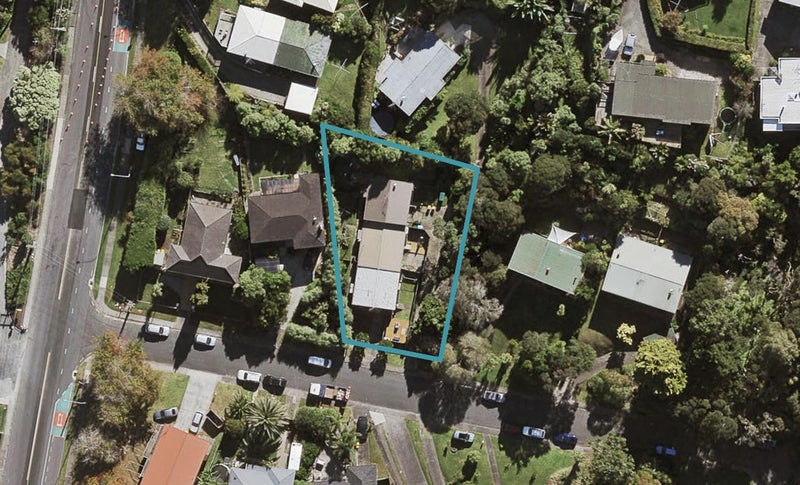 3/6 Kororo Street, Northcote, Auckland - Carousel 1