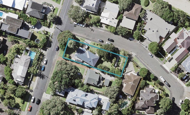 15 Tiri Road, Takapuna, Auckland - Carousel 1