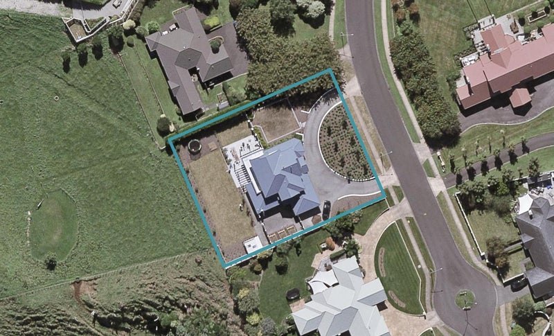 46 Shelter Grove, Frankleigh Park, New Plymouth - Carousel 1