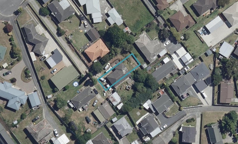 2/17 Norman Street, Nawton, Hamilton - Carousel 1