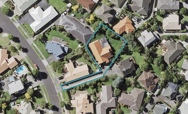 31 Matterhorn Crescent, Northpark, Auckland - Carousel 1