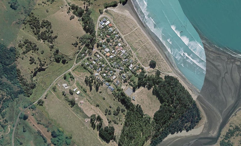 18 Rue De La Mer, Le Bons Bay, Akaroa - Carousel 1