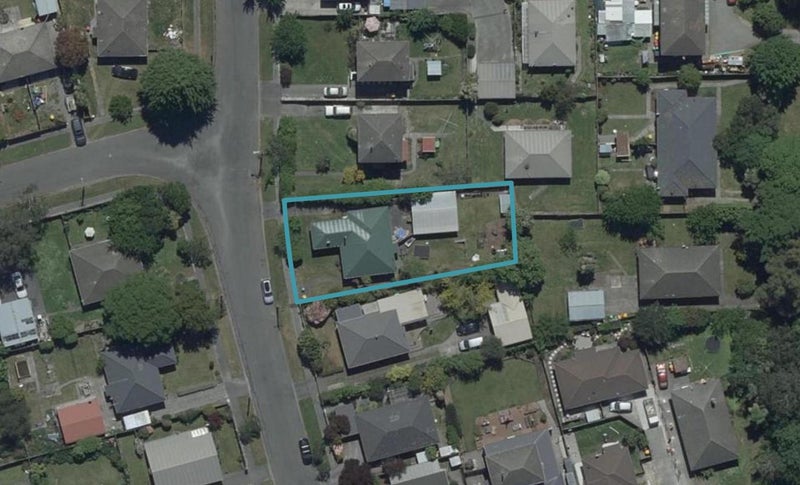 6 Bateman Avenue, Bryndwr, Christchurch - Carousel 1