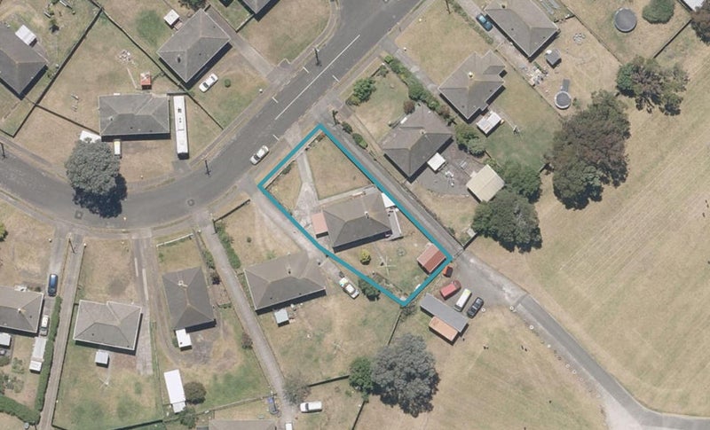 9 Churchill Crescent, Tawhero, Whanganui - Carousel 1