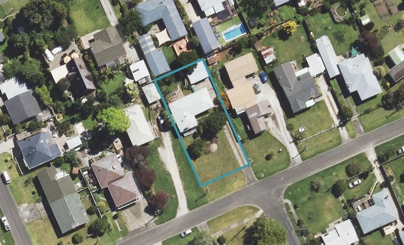 12 Kingsley Street, Whataupoko, Gisborne - Carousel 1