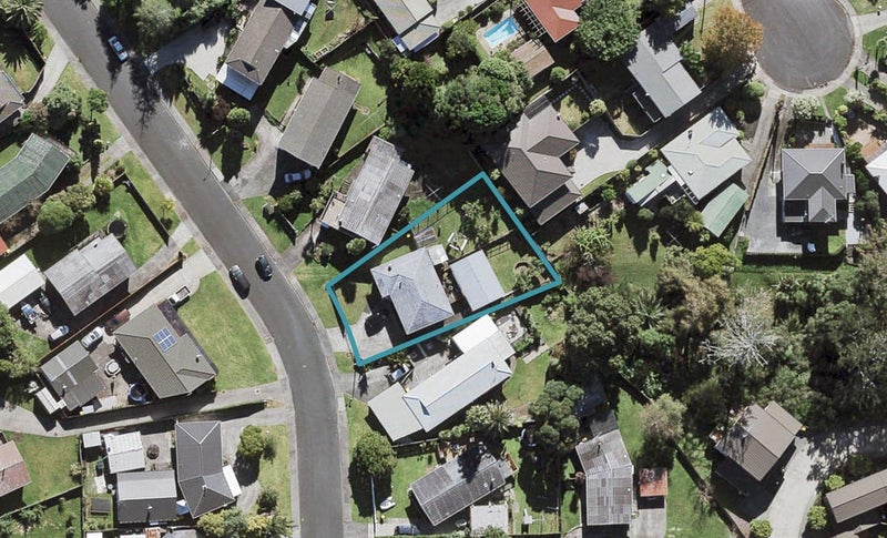 38 Glynnbrooke Street, Te Atatu South, Auckland - Carousel 1