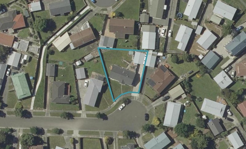 19 Cumberland Place, Kelvin Grove, Palmerston North - Carousel 1