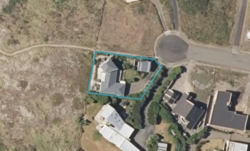 9 Ngati Huia Place, Waitarere Beach, Levin - Carousel 1