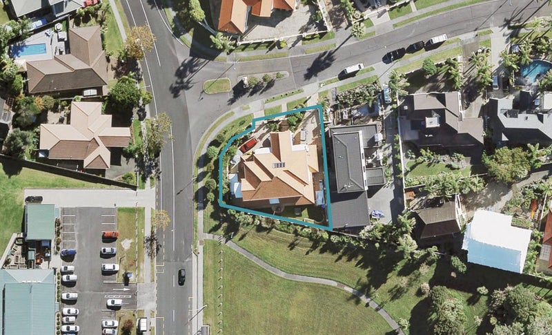 1 Mansion Court, West Harbour, Auckland - Carousel 1