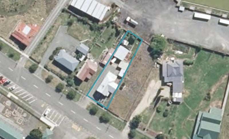 32 Bruce Street, Hunterville - Carousel 1