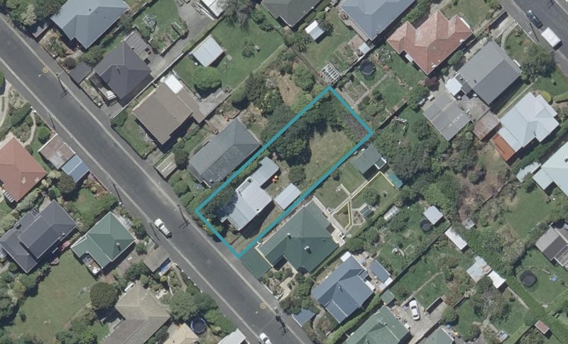 21 Franklin Street, Dalmore, Dunedin - Carousel 1