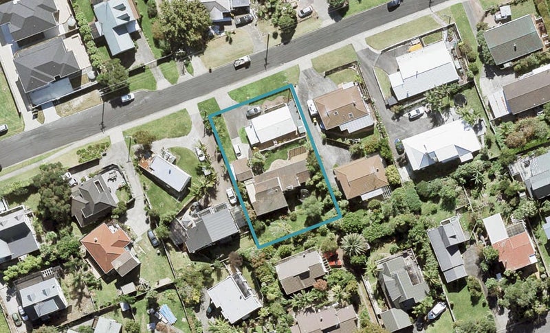 20 Manuwai Road, Torbay, Auckland - Carousel 1