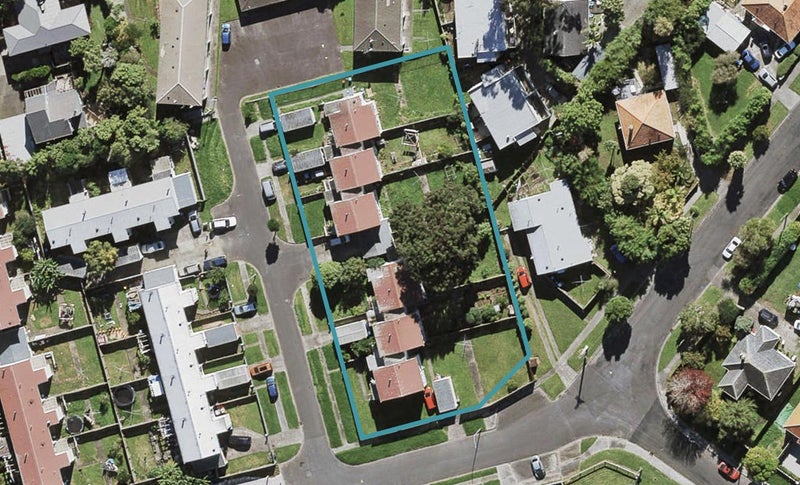 1 McGehan Close, Mount Albert, Auckland - Carousel 1