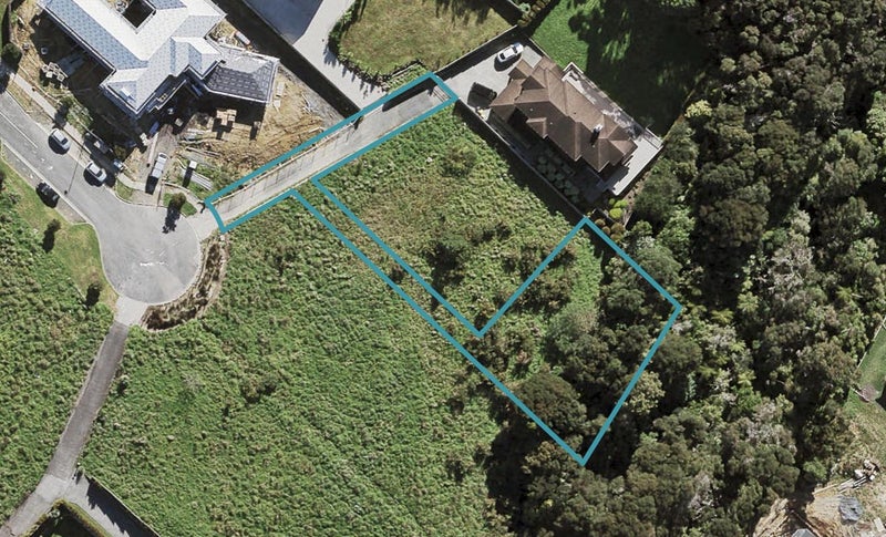 8C Albertine Place, Greenhithe, Auckland - Carousel 1