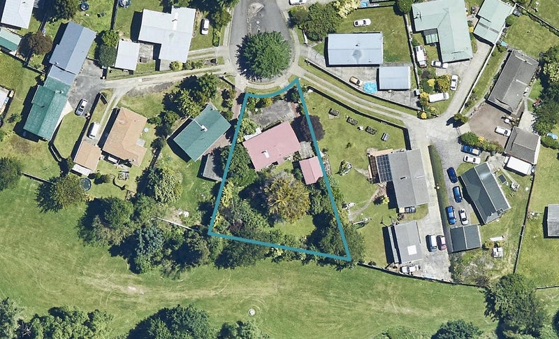 16 Onyx Place, Pukehangi, Rotorua - Carousel 1