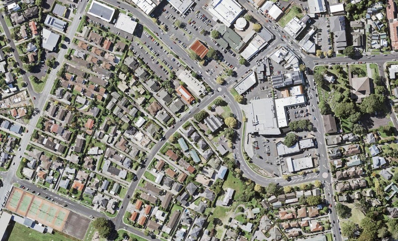 34A Moore Street, Howick, Auckland - Carousel 1
