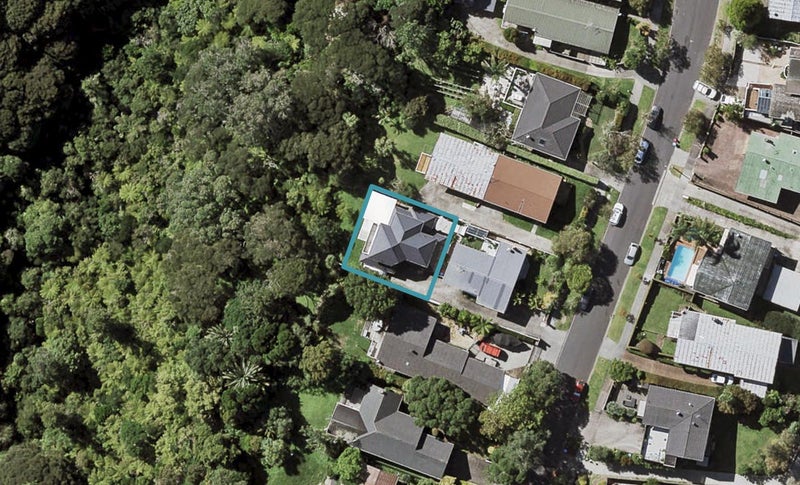 27B Thatcher Street, Mission Bay, Auckland - Carousel 1