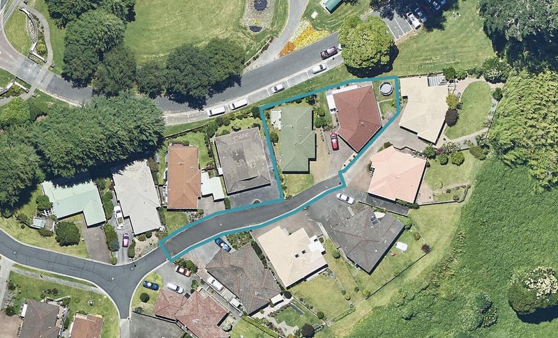 3B Begonia Way, Greerton, Tauranga - Carousel 1