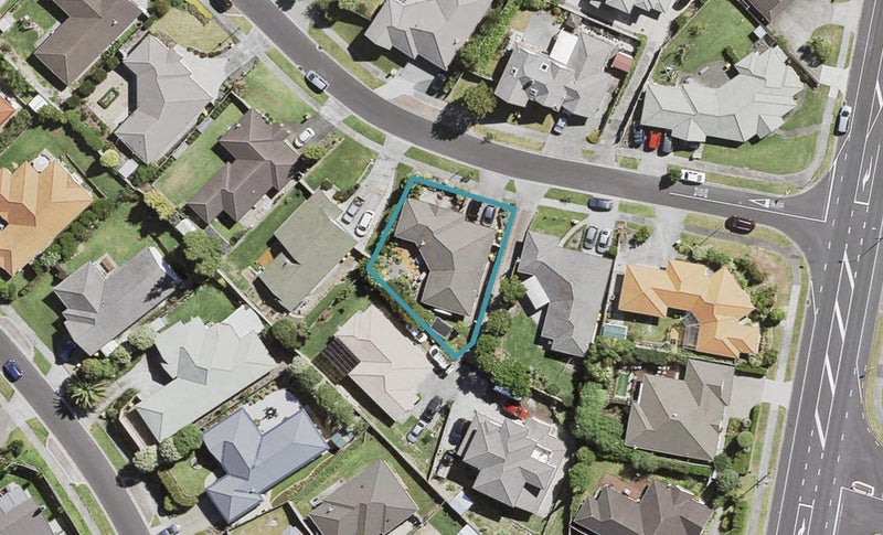 10 Gendo Avenue, Henderson, Auckland - Carousel 1