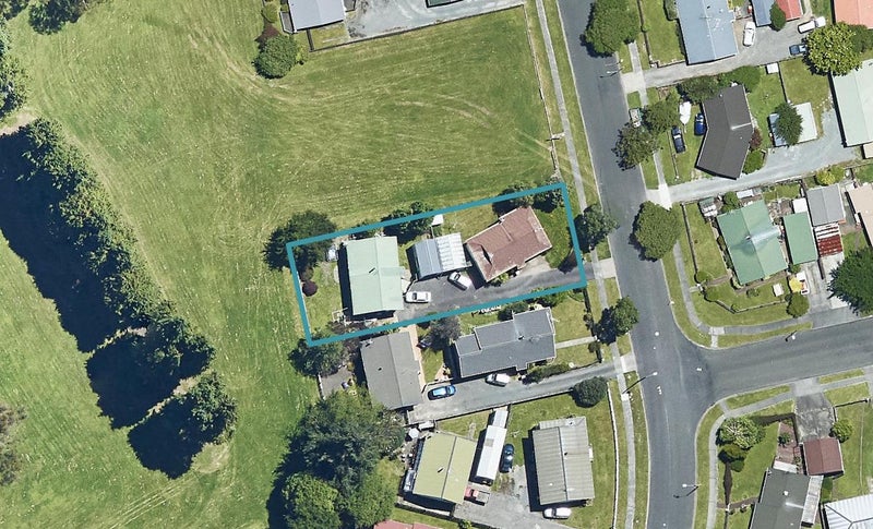 55B Aquarius Drive, Kawaha Point, Rotorua - Carousel 1