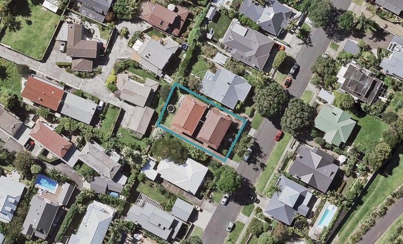 2/7 Macky Avenue, Devonport, Auckland - Carousel 1
