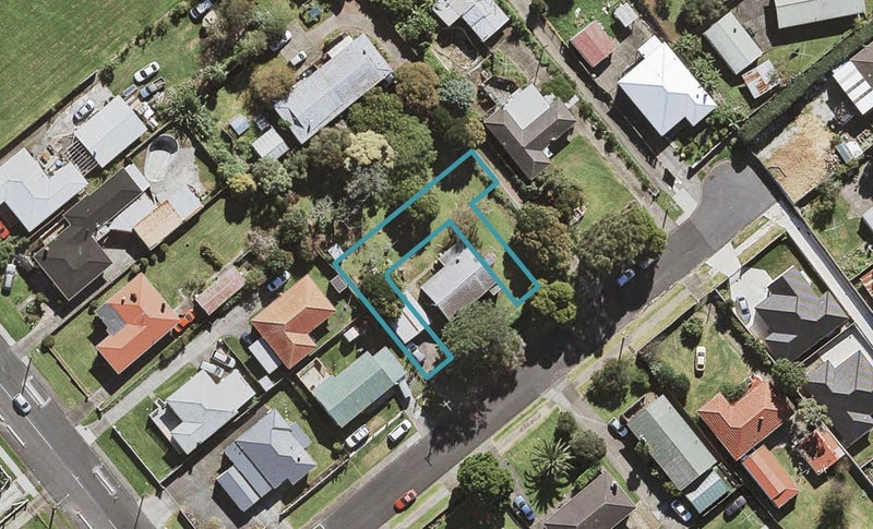 8 Kanorau Place, Mangere, Auckland - Carousel 1