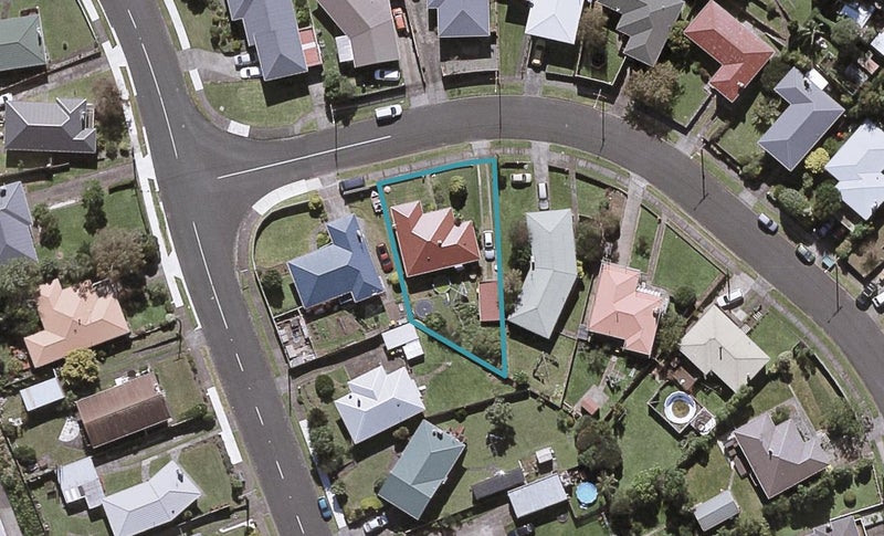 4 Clearmont Crescent, Blagdon, New Plymouth - Carousel 1