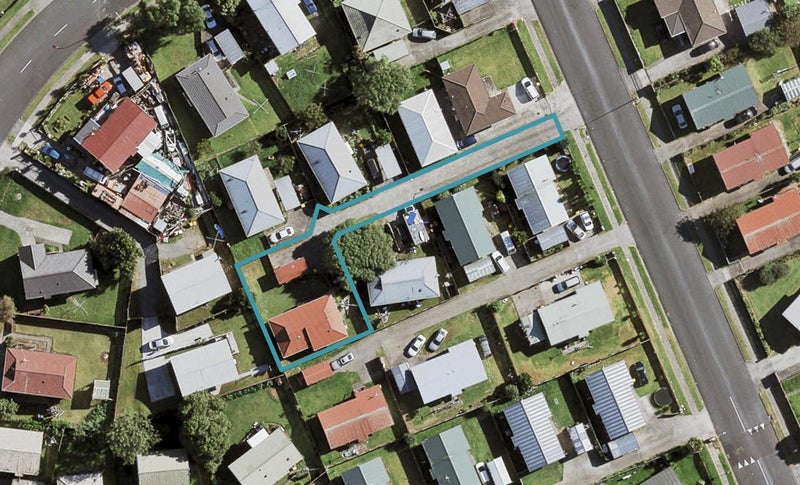 42A Barneys Farm Road, Clendon Park, Auckland - Carousel 1