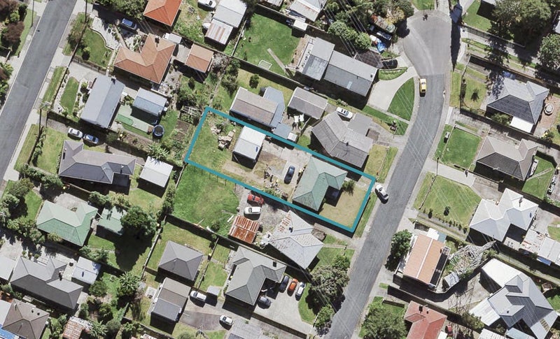 10 Martin Place, Kelston, Auckland - Carousel 1