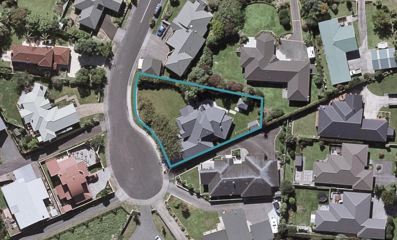 5 Highfield Place, Highlands Park, New Plymouth - Carousel 1