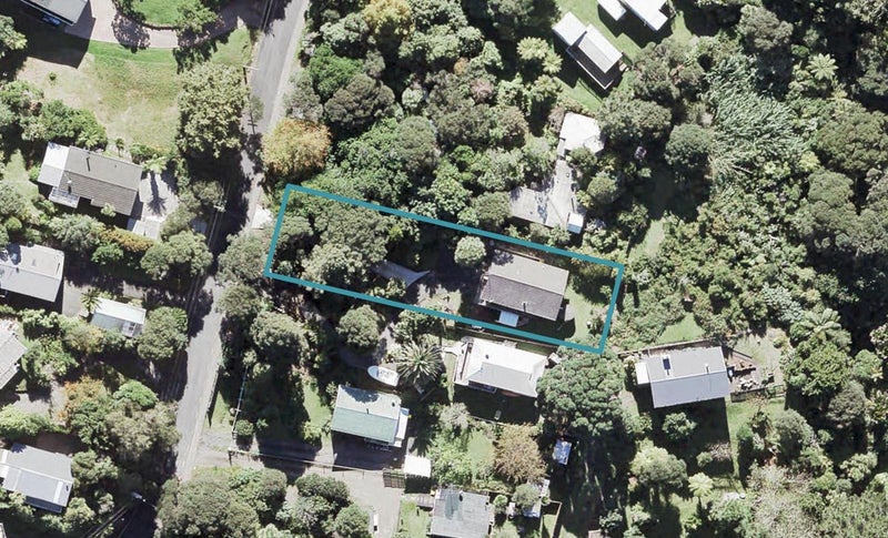15 Upland Road, Huia, Auckland - Carousel 1