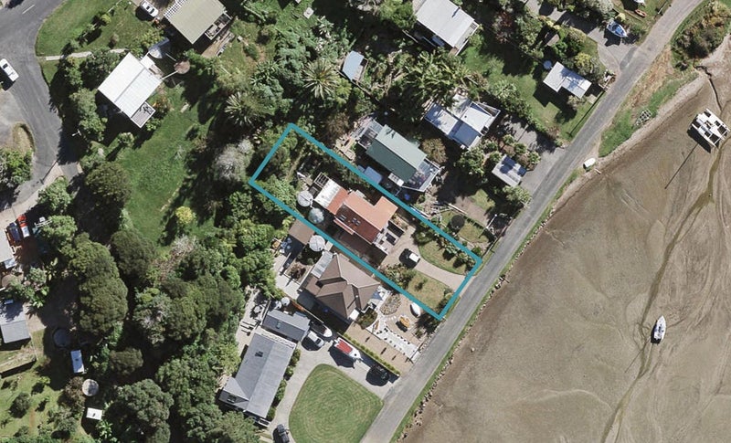 51 Natzka Road, Ostend, Waiheke Island - Carousel 1