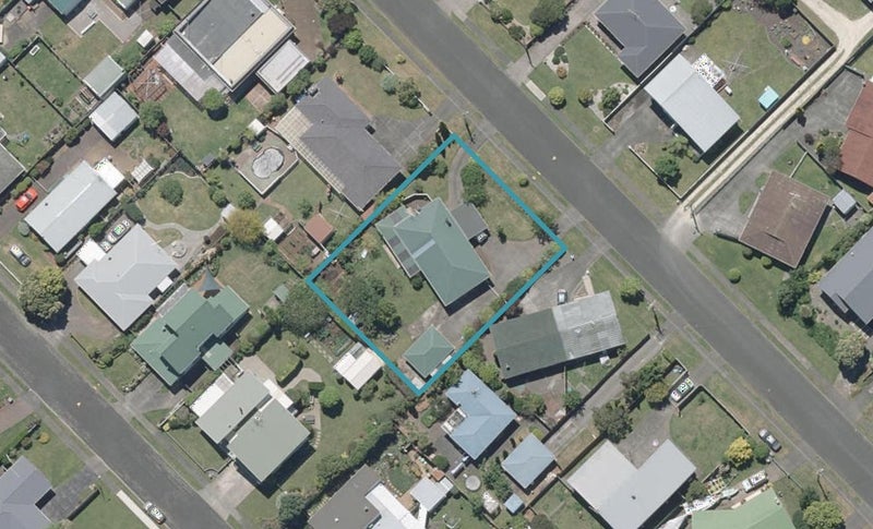 85 Surrey Road, Springvale, Whanganui - Carousel 1