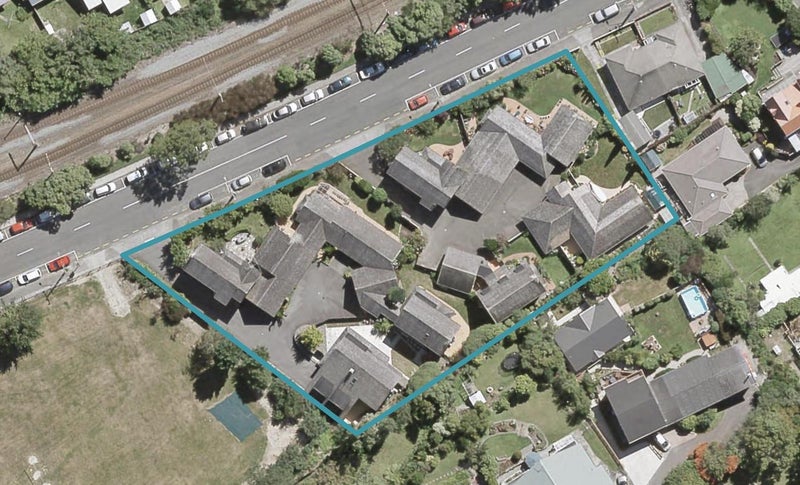 /1/3 GARD ST, SILVERSTREAM, UPPER HUTT - Carousel 1