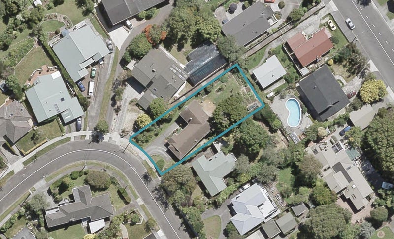36 Dowling Grove, Silverstream, Upper Hutt - Carousel 1