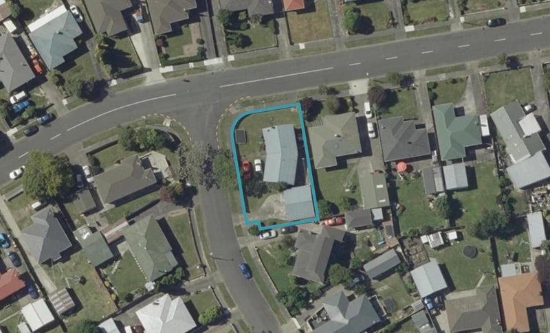 1 Ellesmere Crescent, Highbury, Palmerston North - Carousel 1