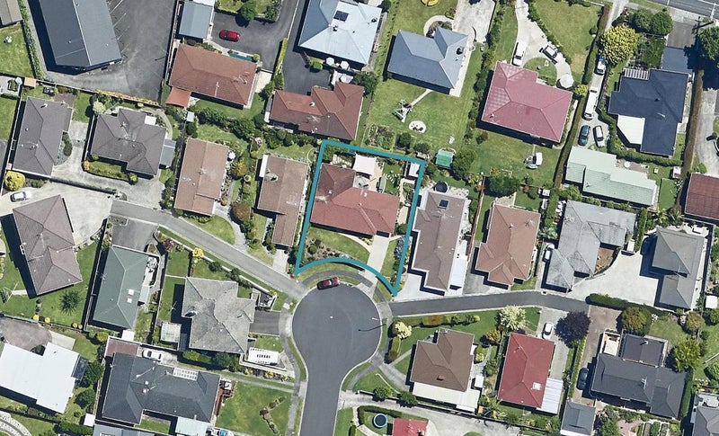 19 Laing Place, Otumoetai, Tauranga - Carousel 1