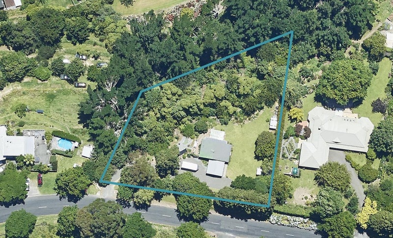 R/20 Freeburn Road, Pyes Pa, Tauranga - Carousel 1