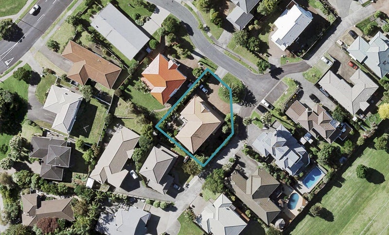 5 Covina Place, Somerville, Auckland - Carousel 1