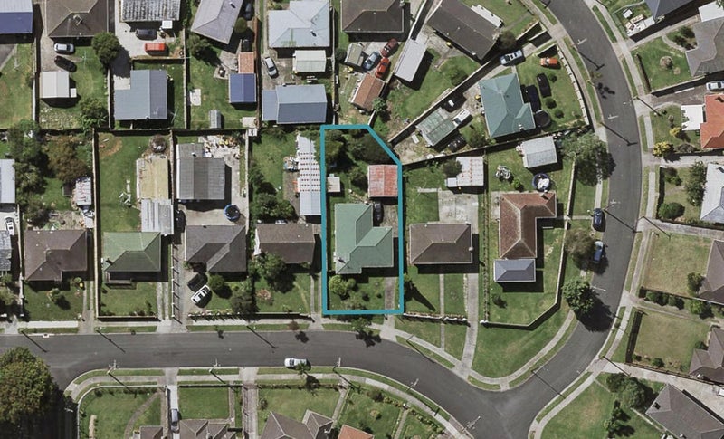 29 Tyrone Street, Otara, Auckland - Carousel 1