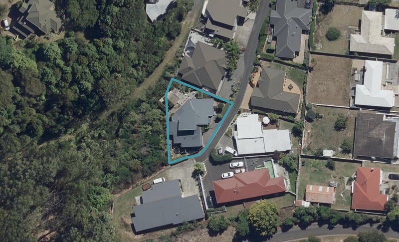 9A Greenfield Drive, Western Heights, Hamilton - Carousel 1