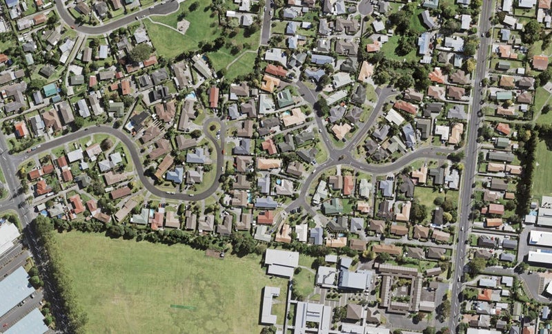 23 Maurice Borich Place, Henderson, Auckland - Carousel 1