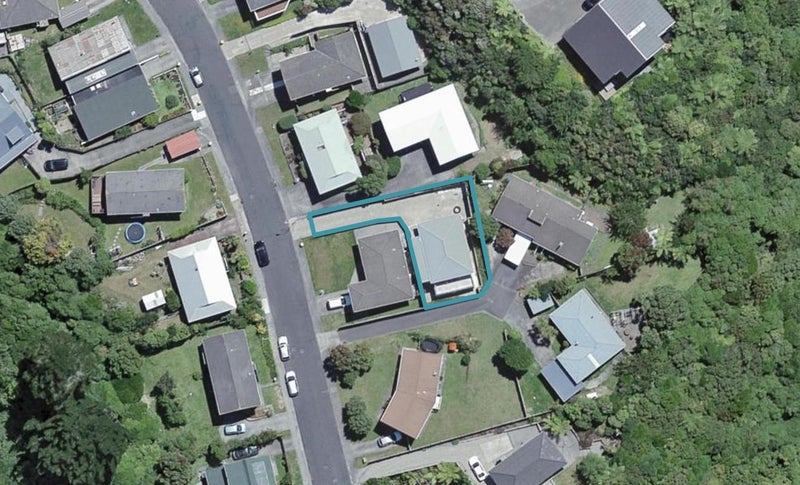 60A Percy Dyett Drive, Karori, Wellington - Carousel 1