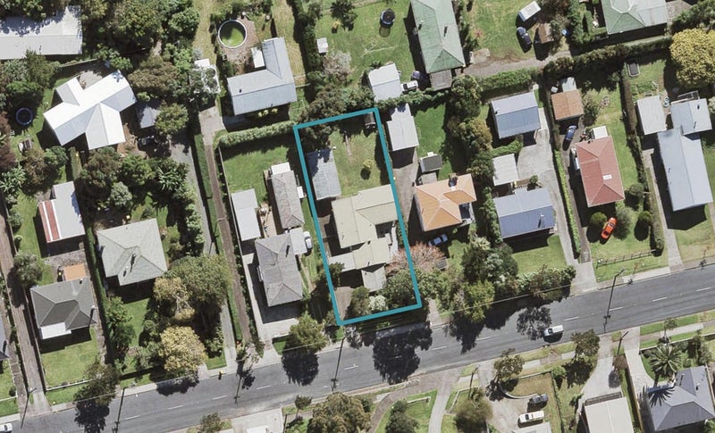 48 Taylor Road, Mangere Bridge, Auckland - Carousel 1